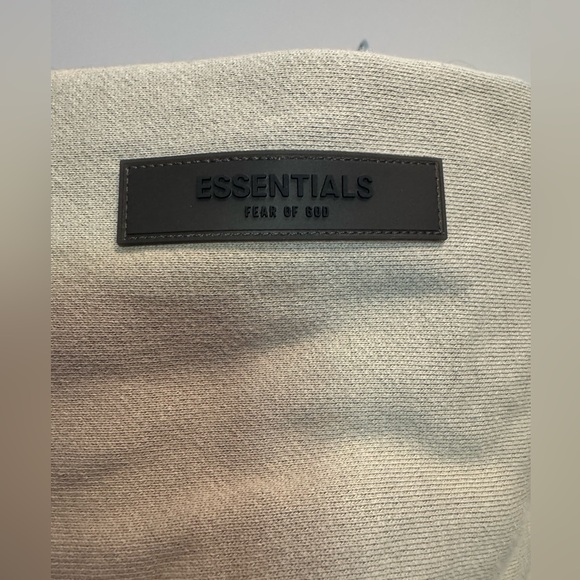 NWT Essentials Fear of God hoody - Picture 3 of 9